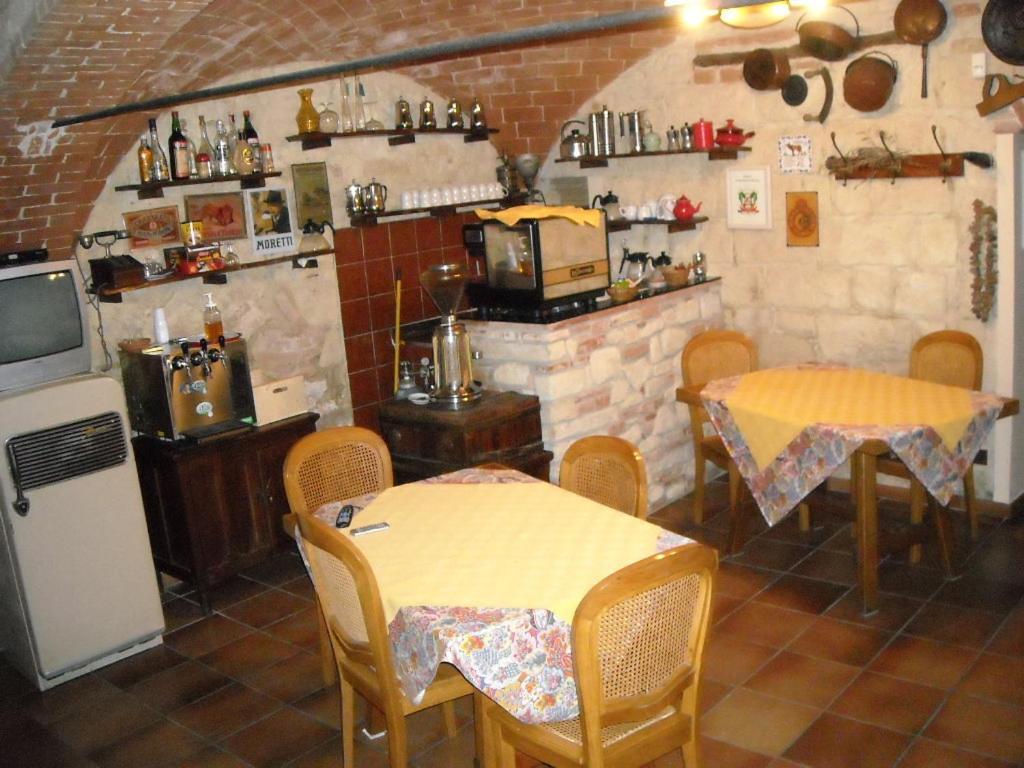 Albergotto NatalinaGrazzano Badoglio エクステリア 写真