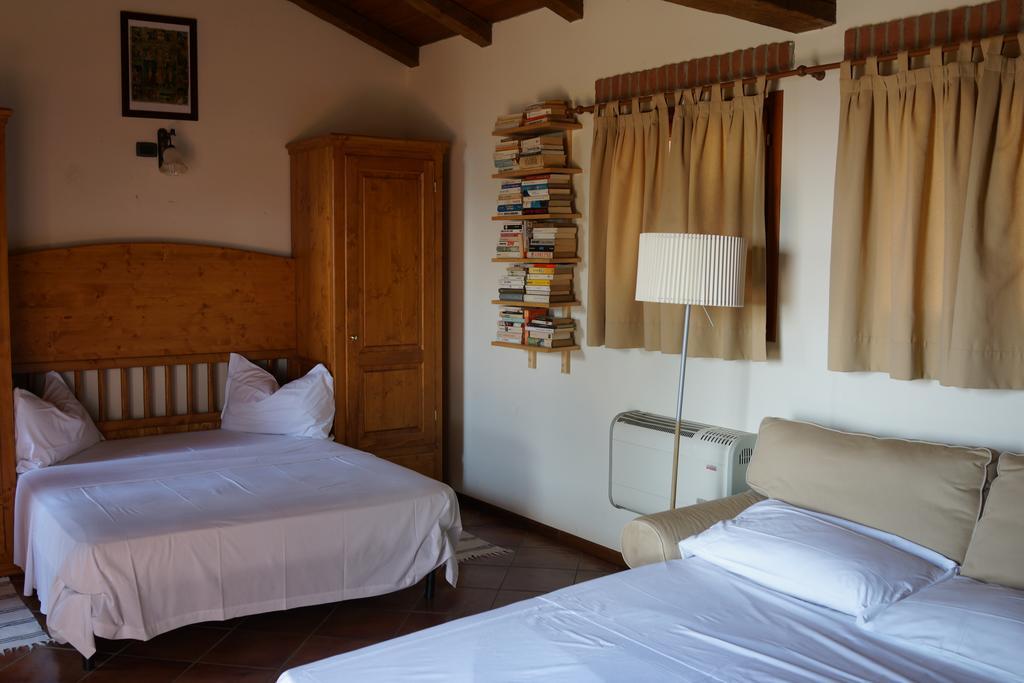 Albergotto NatalinaGrazzano Badoglio エクステリア 写真