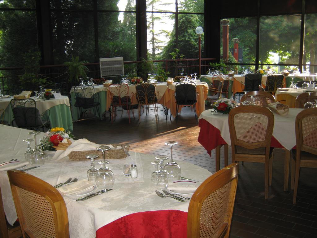 Albergotto NatalinaGrazzano Badoglio エクステリア 写真